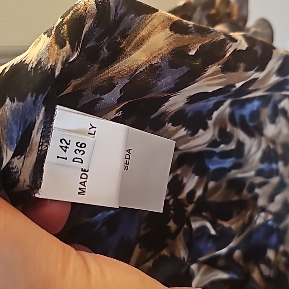 Blumarine Leopard Print Silk Shirt Size 42 - Picture 3 of 7